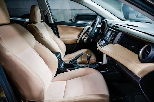 Thumbnail: 2014 Toyota RAV4 - 9