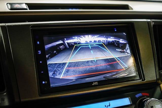 Thumbnail: 2014 Toyota RAV4 - 30