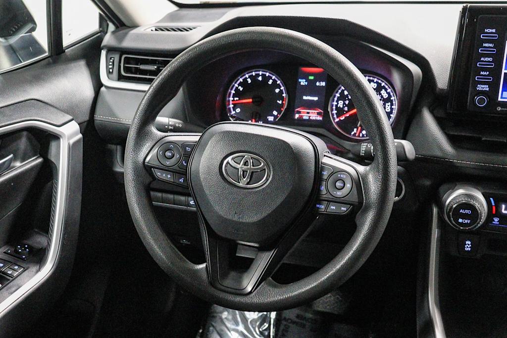 Thumbnail: 2022 Toyota RAV4 - 11