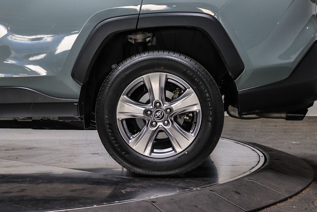 Thumbnail: 2022 Toyota RAV4 - 22