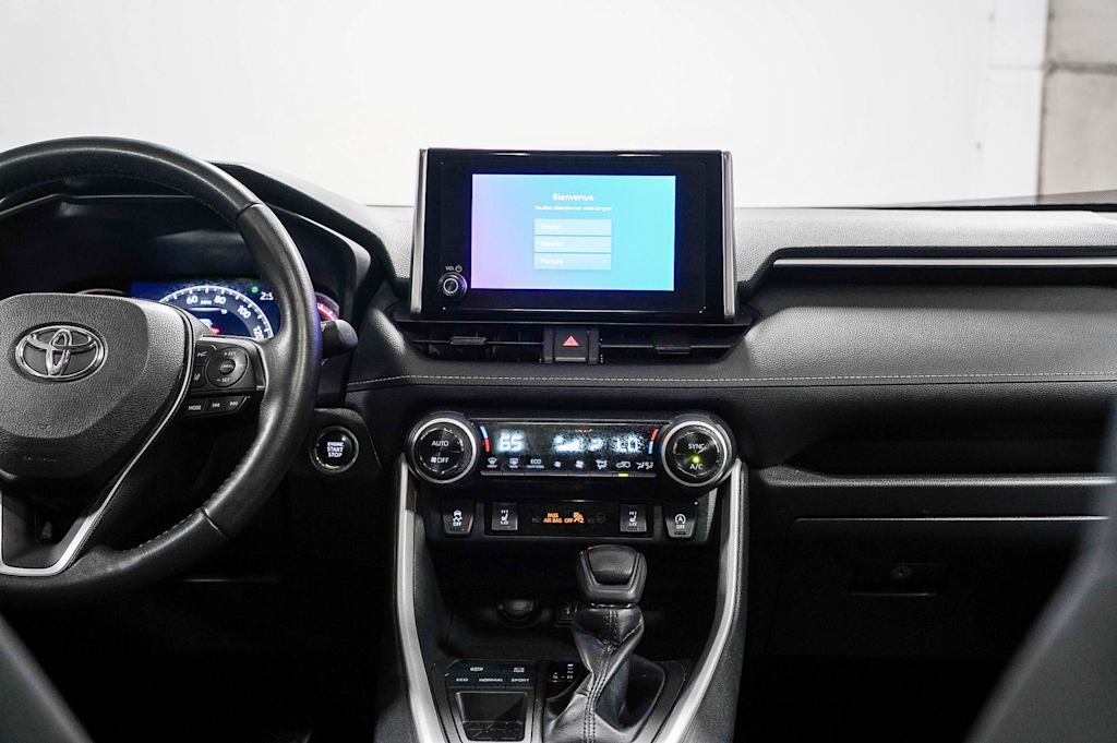 Thumbnail: 2023 Toyota RAV4 - 8