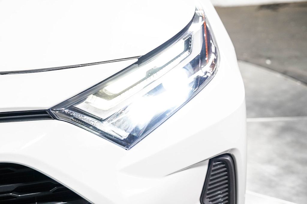 Thumbnail: 2023 Toyota RAV4 - 22