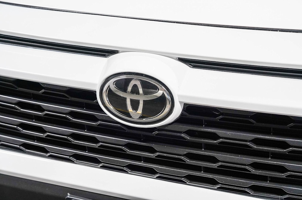 Thumbnail: 2023 Toyota RAV4 - 5