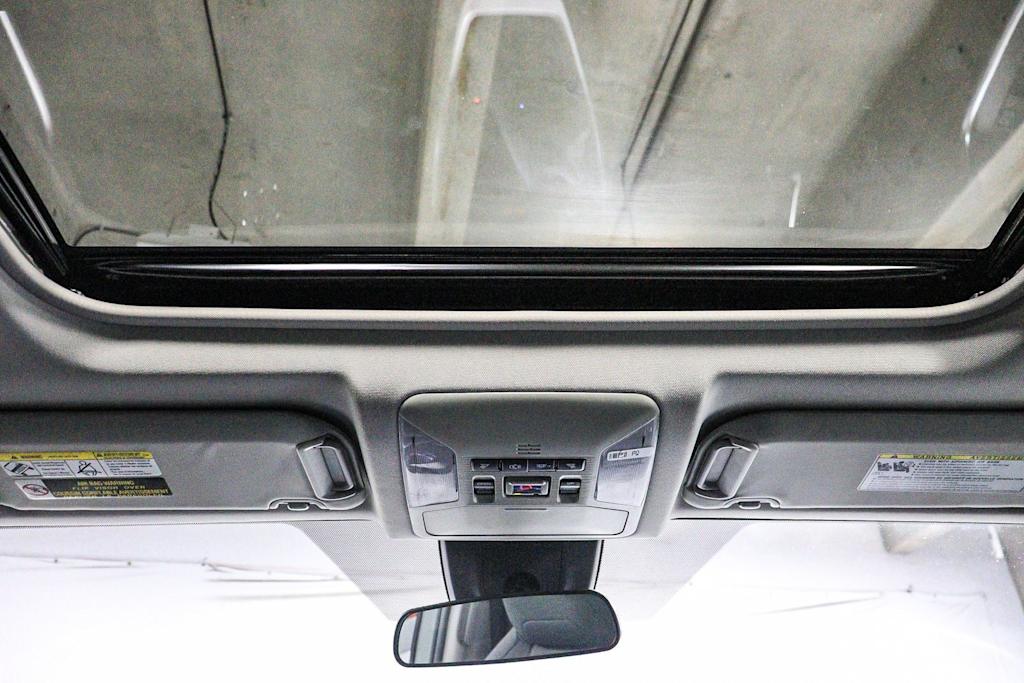 Thumbnail: 2020 Toyota RAV4 - 23