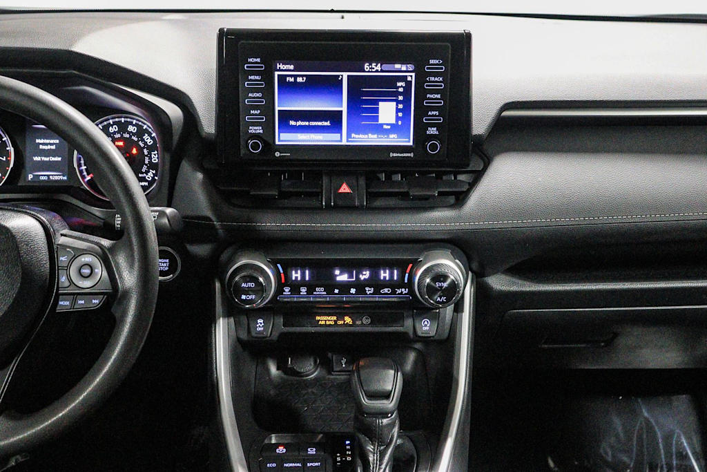 Thumbnail: 2020 Toyota RAV4 - 8