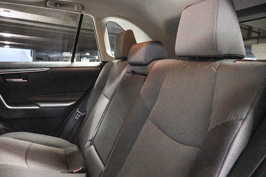 Thumbnail: 2020 Toyota RAV4 - 25