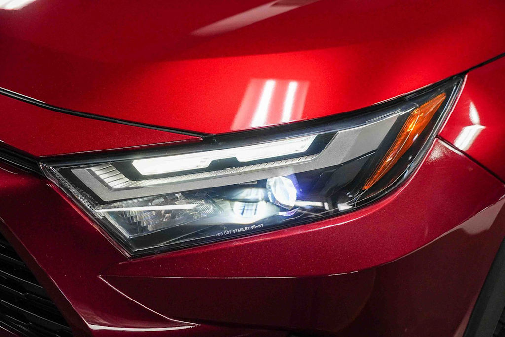 Thumbnail: 2023 Toyota RAV4 - 16