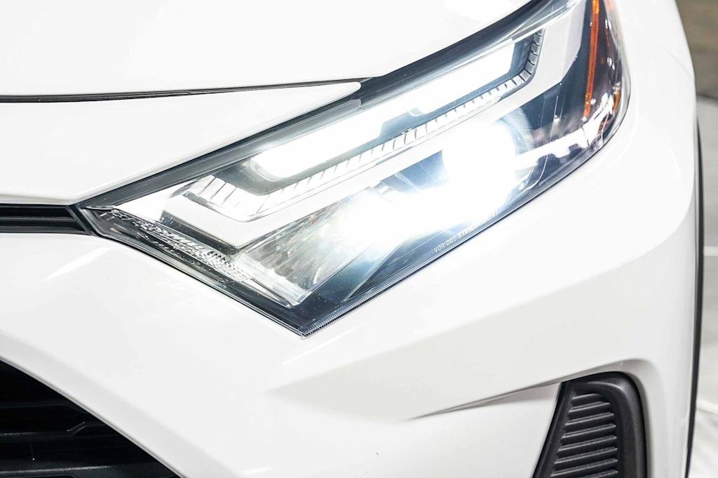 Thumbnail: 2024 Toyota RAV4 - 21