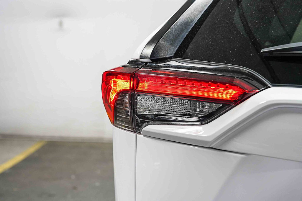 Thumbnail: 2024 Toyota RAV4 - 23