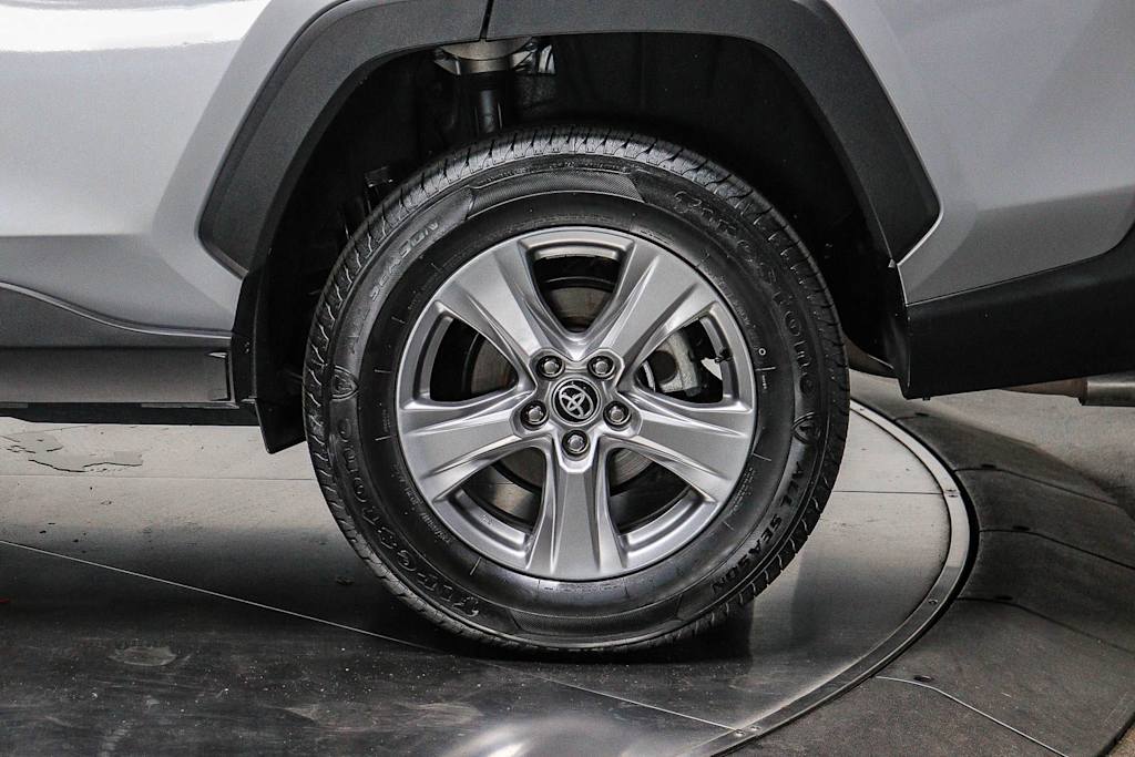 Thumbnail: 2024 Toyota RAV4 - 21