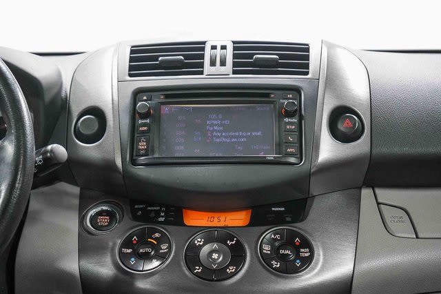 Thumbnail: 2012 Toyota RAV4 - 13