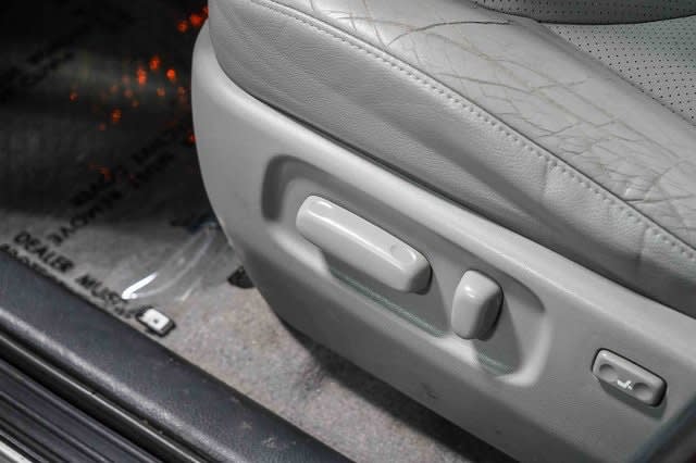 Thumbnail: 2012 Toyota RAV4 - 29