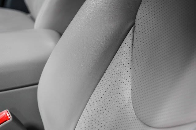 Thumbnail: 2012 Toyota RAV4 - 9