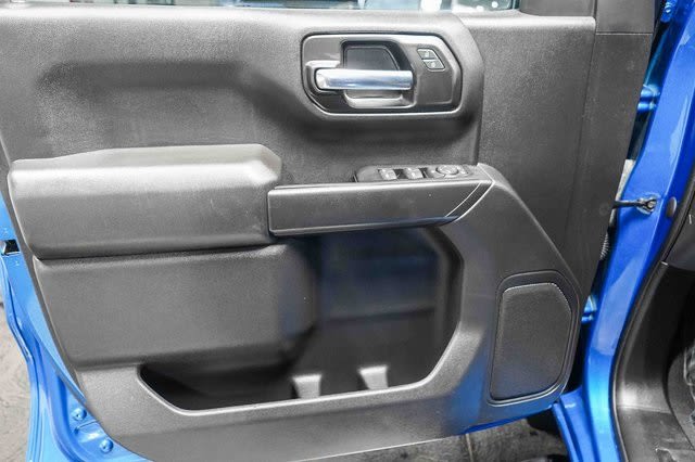 Thumbnail: 2023 Chevrolet Silverado 1500 - 24