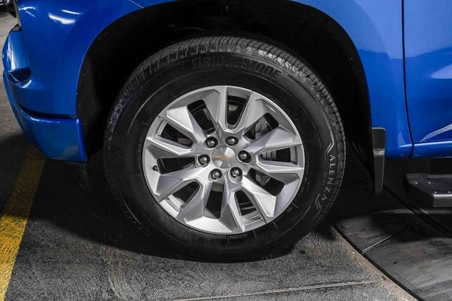 Thumbnail: 2023 Chevrolet Silverado 1500 - 7