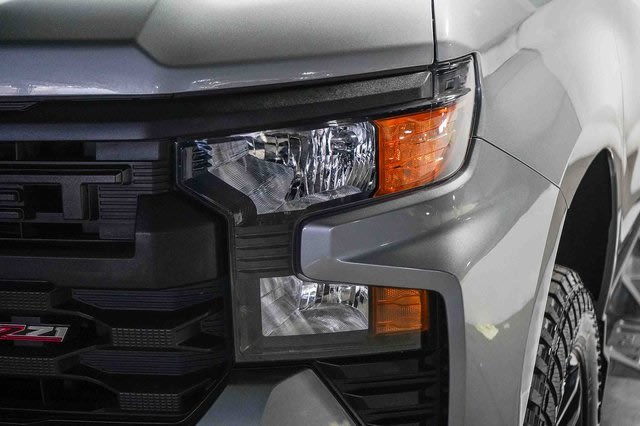 Thumbnail: 2023 Chevrolet Silverado 1500 - 21