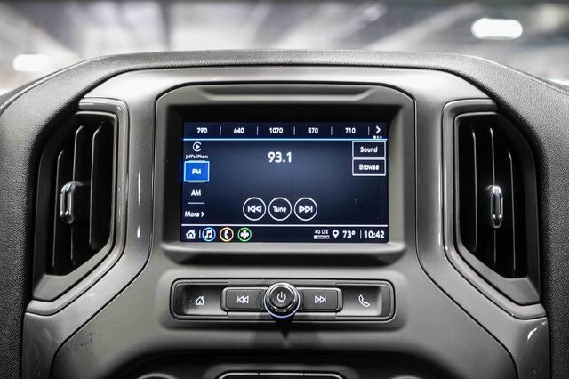 Thumbnail: 2023 Chevrolet Silverado 1500 - 24