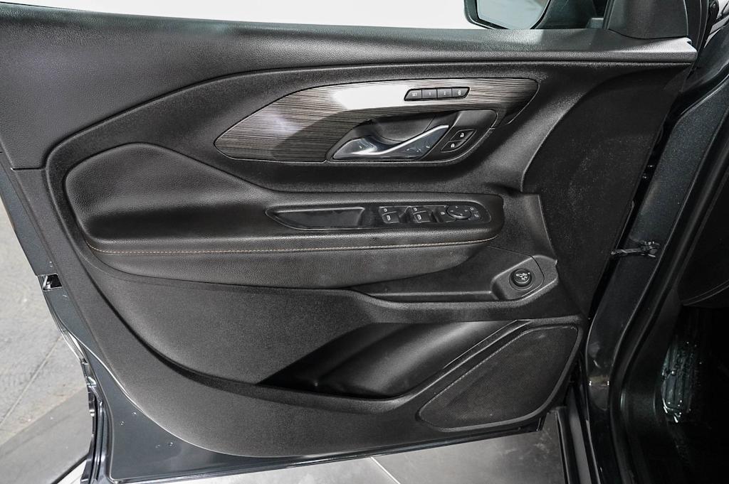 Thumbnail: 2020 GMC Terrain - 25