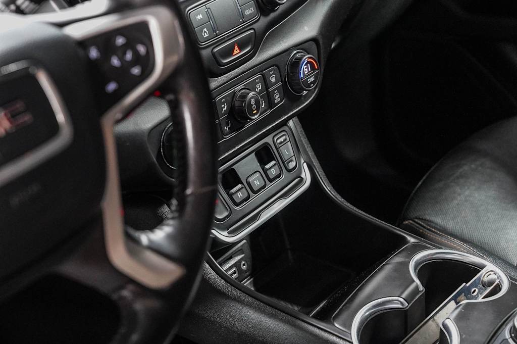 Thumbnail: 2020 GMC Terrain - 15