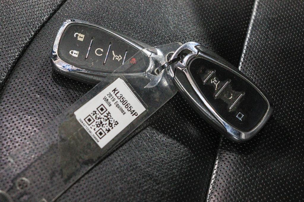 Thumbnail: 2019 Chevrolet Equinox - 17