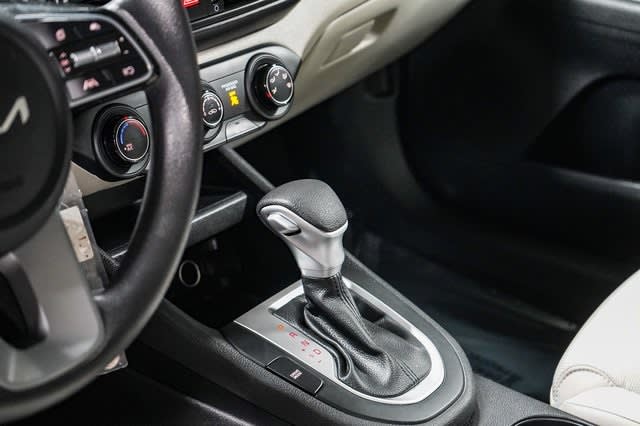 Thumbnail: 2023 Kia Forte - 16