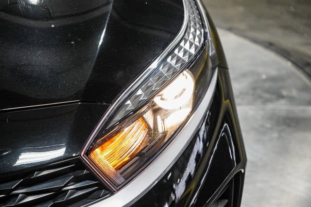 Thumbnail: 2023 Kia Forte - 21