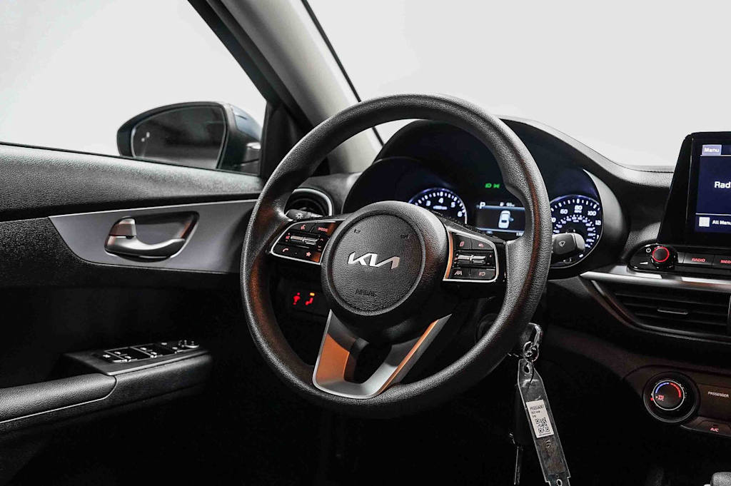 Thumbnail: 2023 Kia Forte - 13