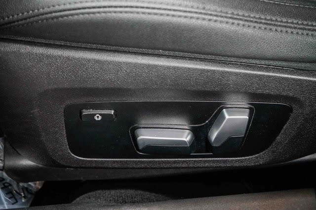 Thumbnail: 2020 BMW 3 Series - 25