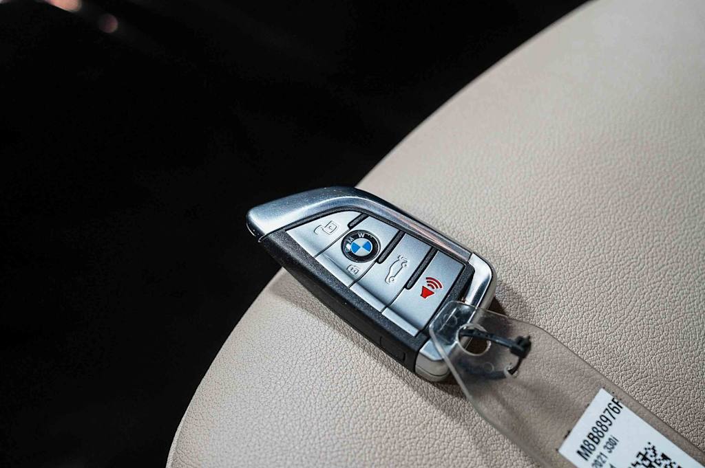 Thumbnail: 2021 BMW 3 Series - 17