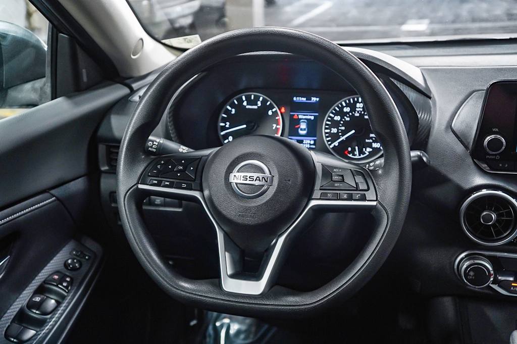 Thumbnail: 2021 Nissan Sentra - 9