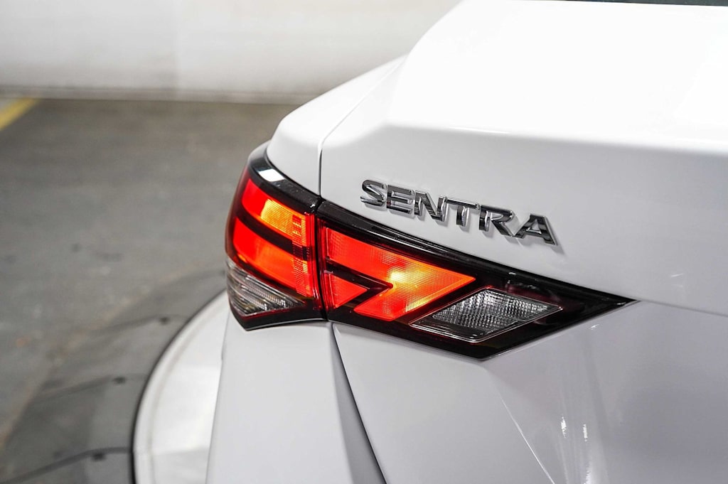 Thumbnail: 2020 Nissan Sentra - 23