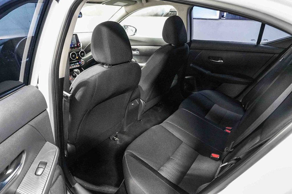 Thumbnail: 2020 Nissan Sentra - 12