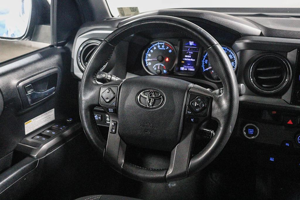 Thumbnail: 2017 Toyota Tacoma - 7