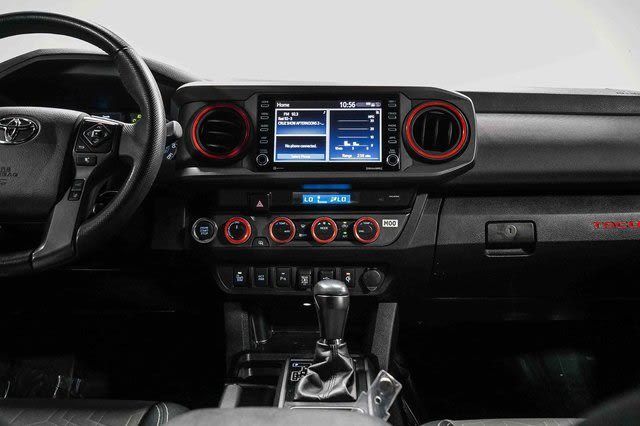 Thumbnail: 2022 Toyota Tacoma - 9