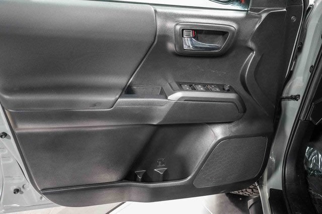 Thumbnail: 2022 Toyota Tacoma - 24