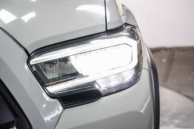 Thumbnail: 2022 Toyota Tacoma - 20