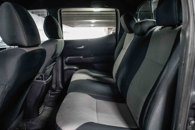 Thumbnail: 2021 Toyota Tacoma - 11