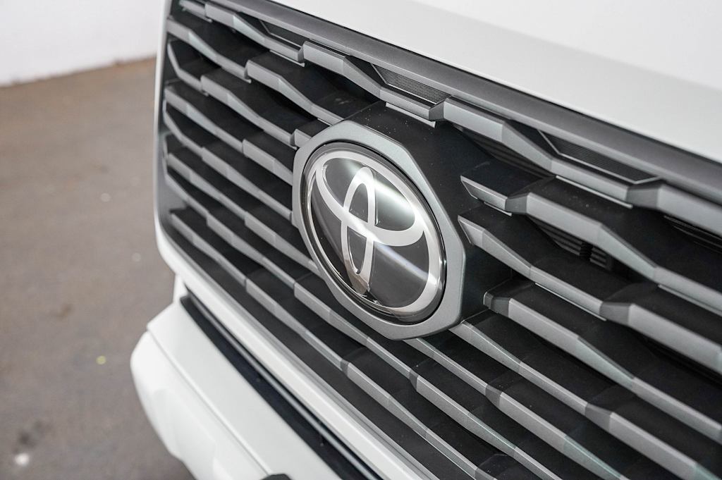 Thumbnail: 2023 Toyota Tacoma - 4