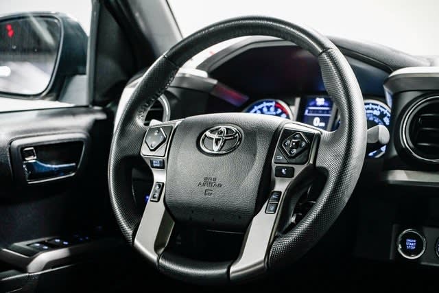 Thumbnail: 2021 Toyota Tacoma - 12