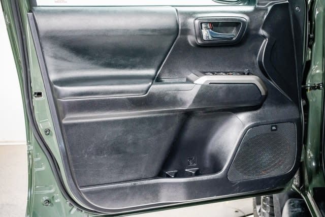 Thumbnail: 2021 Toyota Tacoma - 23