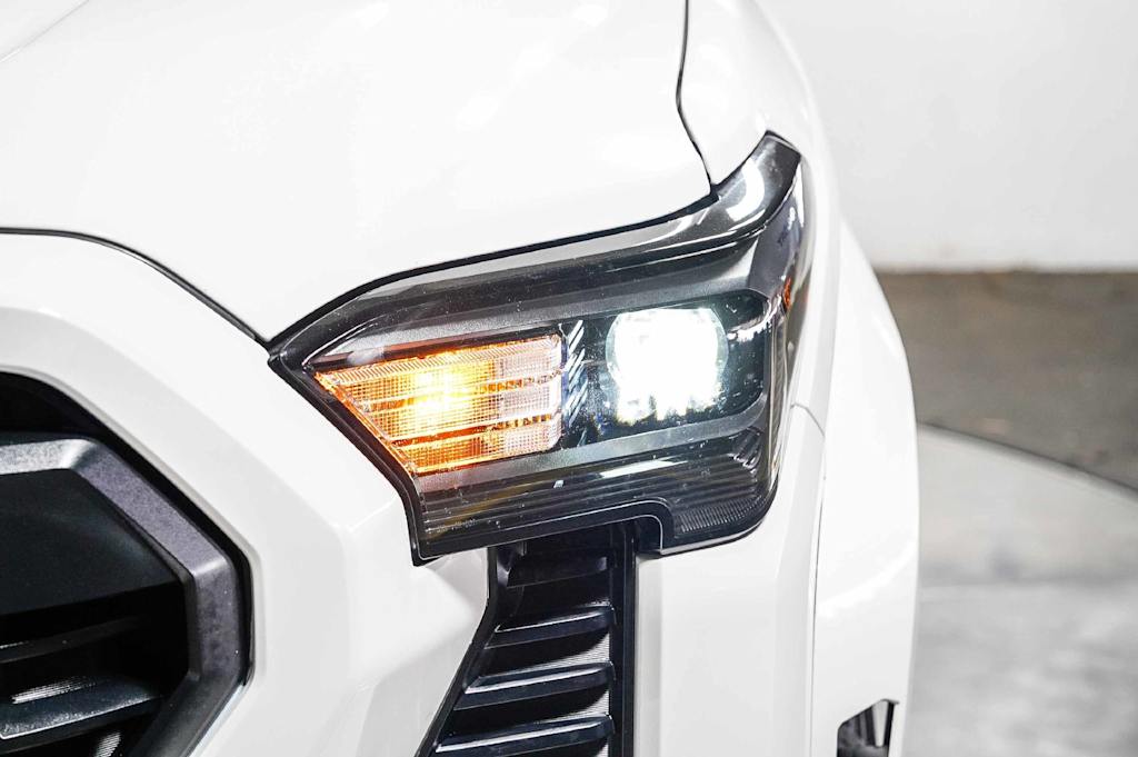 Thumbnail: 2024 Toyota Tacoma - 21