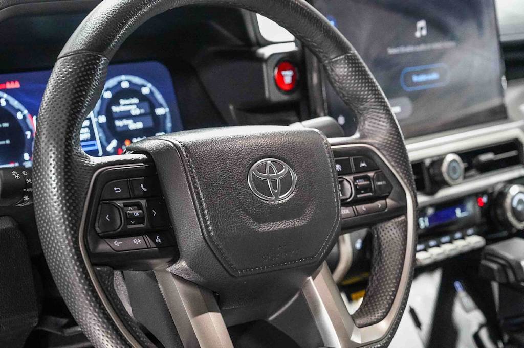 Thumbnail: 2024 Toyota Tacoma - 14