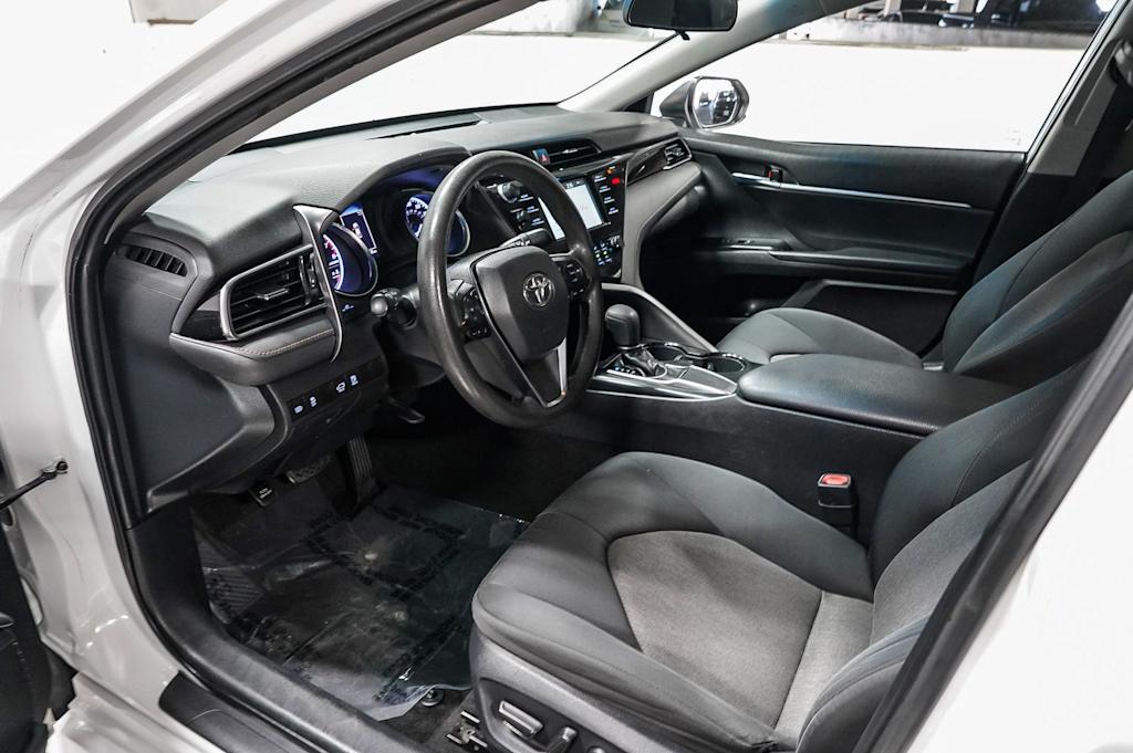 Thumbnail: 2019 Toyota Camry - 11