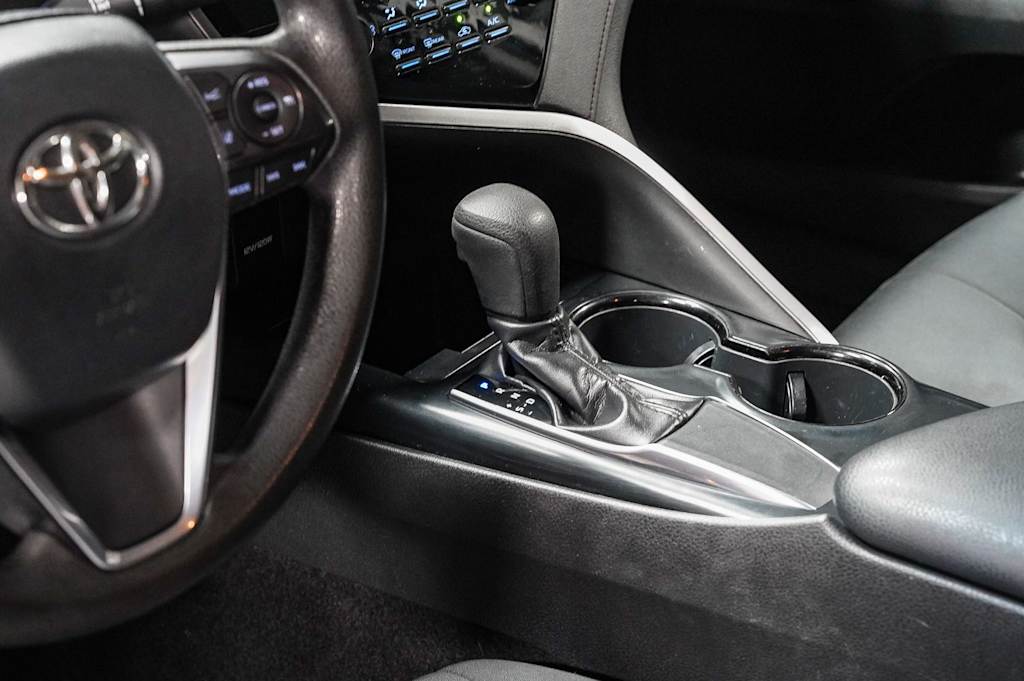 Thumbnail: 2019 Toyota Camry - 16
