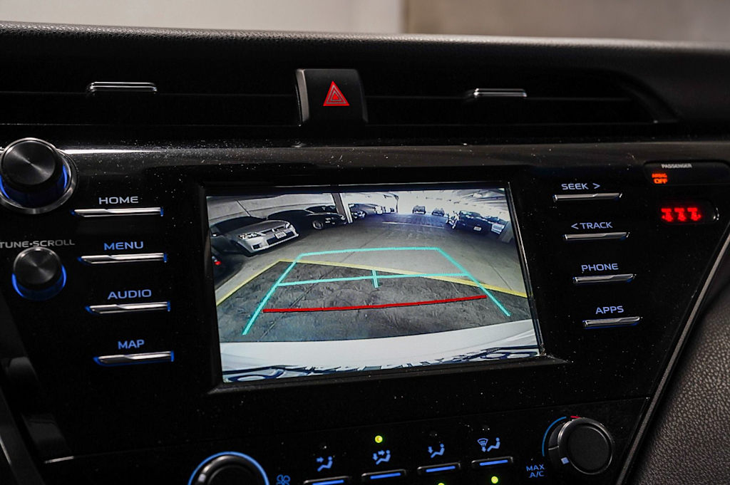 Thumbnail: 2019 Toyota Camry - 27