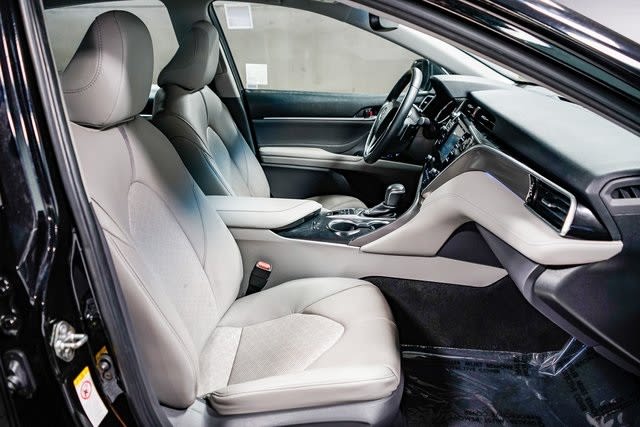 2018 Toyota Camry XSE 9