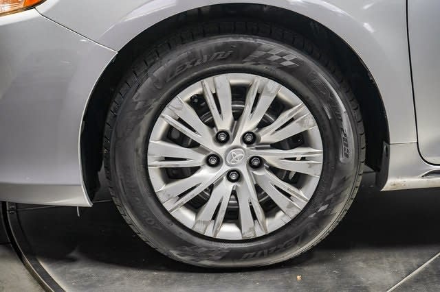 Image 7 of 2014 Toyota Camry