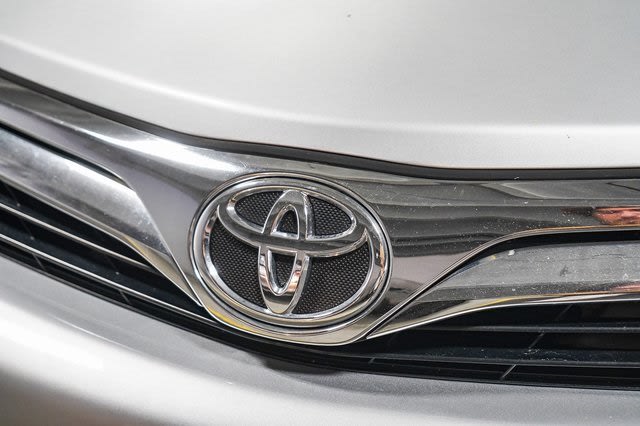 Image 6 of 2014 Toyota Camry