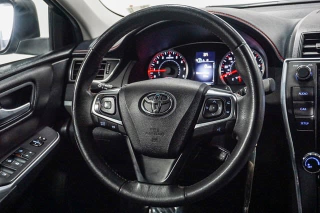 Thumbnail: 2017 Toyota Camry - 12