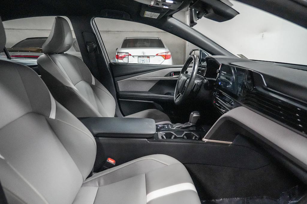 Thumbnail: 2025 Toyota Camry - 9